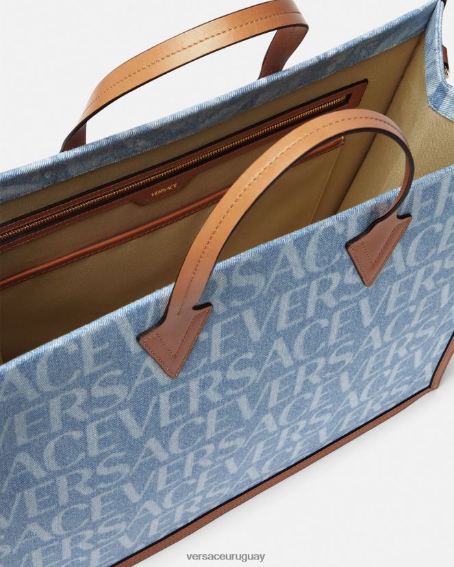 Versace bolso tote de mezclilla en toda su extensión hombres azul bolsas H88R0H1505