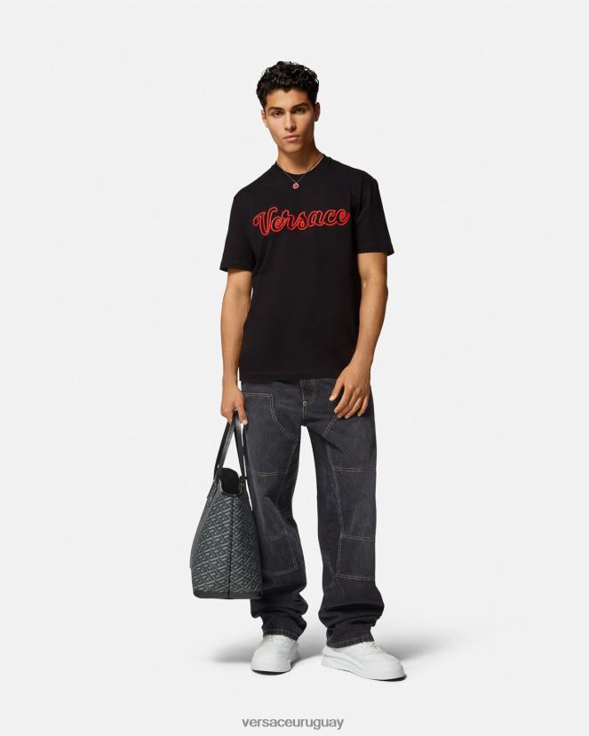 Versace camiseta con logo universitario bordado hombres negro ropa H88R0H1404