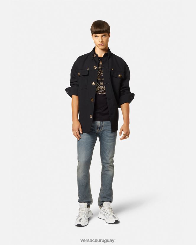 Versace playera con logo de Medusa y adornos hombres negro ropa H88R0H1377