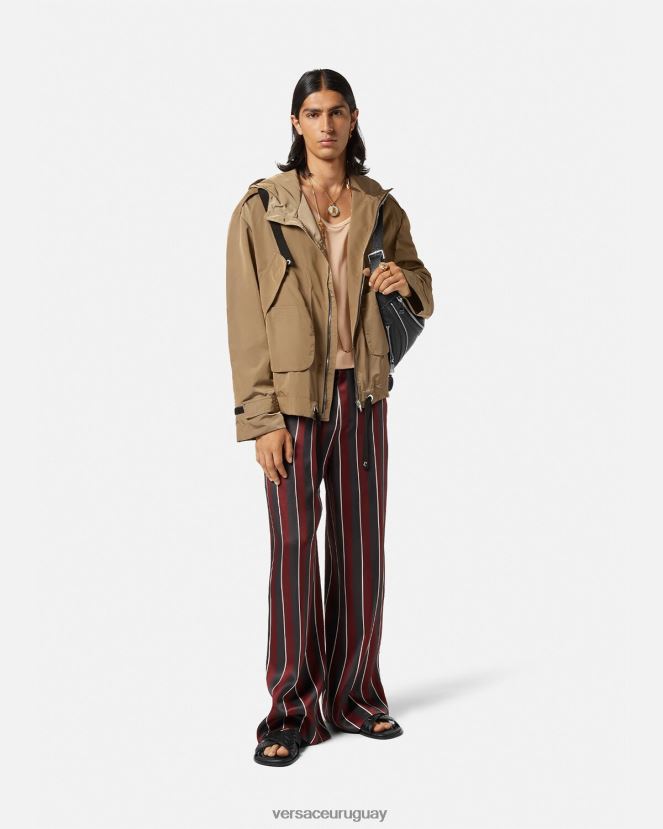 Versace chamarra cortavientos con logo hombres beige ropa H88R0H1231