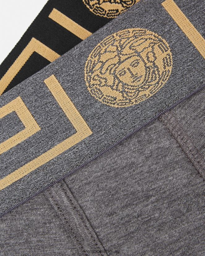 Versace Pack de 2 calzoncillos largos con borde de Greca hombres gris negro ropa interior y ropa de playa H88R0H1764
