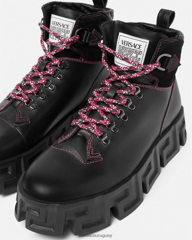 Versace botas de montaña greca laberinto hombres negro zapato H88R0H1581