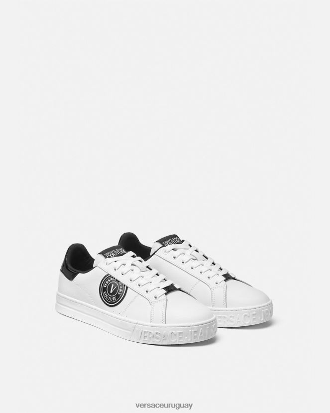Versace tenis Court 88 con logo y emblema en V hombres blanco negro zapato H88R0H2444