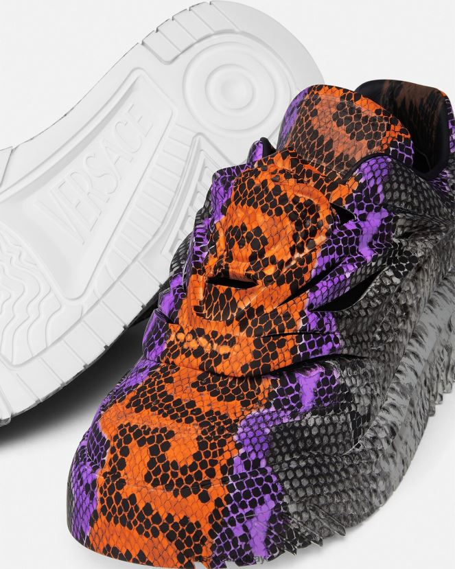 Versace zapatillas odissea de pitón con estampado Greca hombres imprimir zapato H88R0H1539