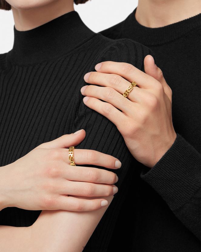Versace anillo con logotipo mujer oro accesorios H88R0H805