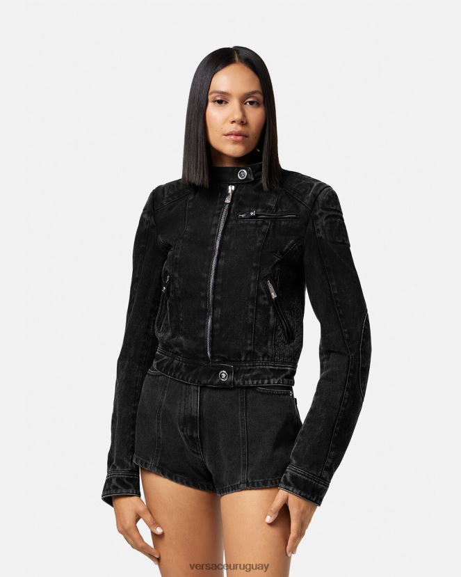 Versace chamarra biker de mezclilla con Medusa mujer negro ropa H88R0H100
