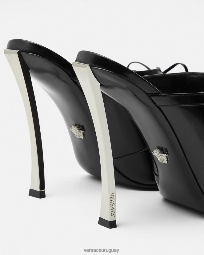 Versace mules con punta de alfiler mujer negro zapato H88R0H391